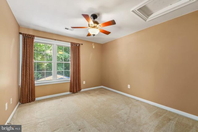 71 BATTERY RIDGE DR, Fredericksburg, VA 22405