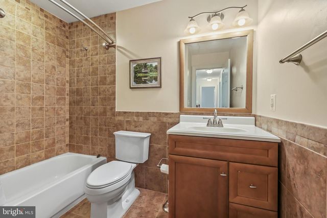 71 BATTERY RIDGE DR, Fredericksburg, VA 22405
