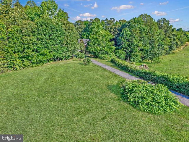 71 BATTERY RIDGE DR, Fredericksburg, VA 22405