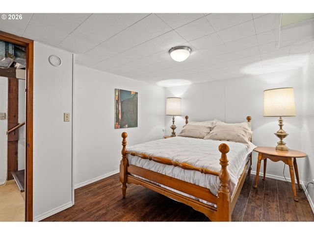 85 Nw SLERET Ave, Gresham, OR 97030