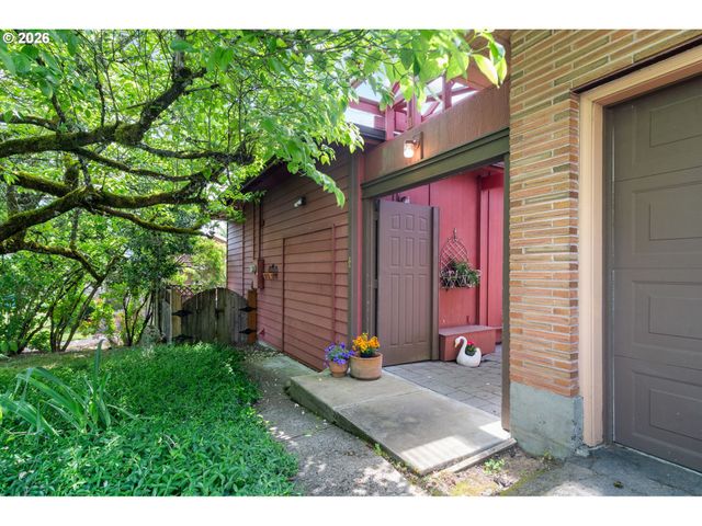 85 Nw SLERET Ave, Gresham, OR 97030