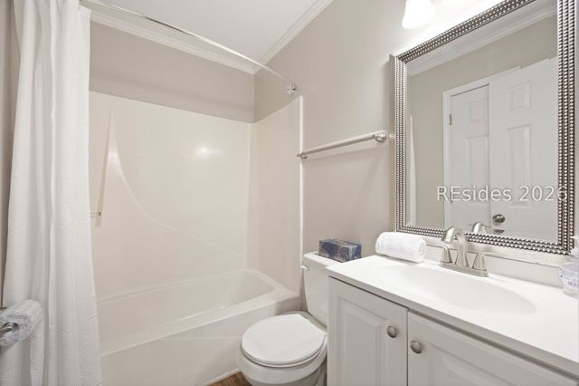 40 Folly Field Rd Apt B6, Hilton Head Island, SC 29928