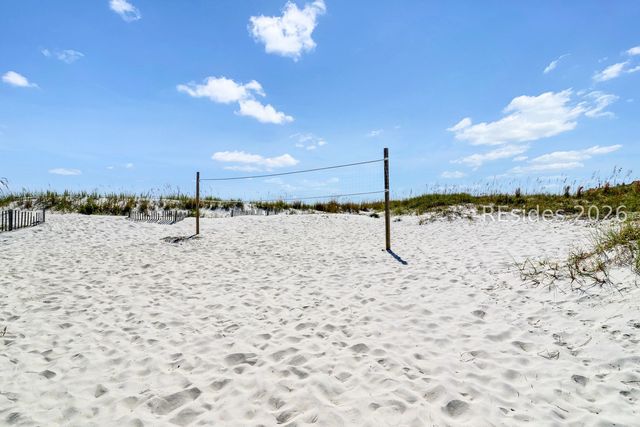 40 Folly Field Rd Apt B6, Hilton Head Island, SC 29928