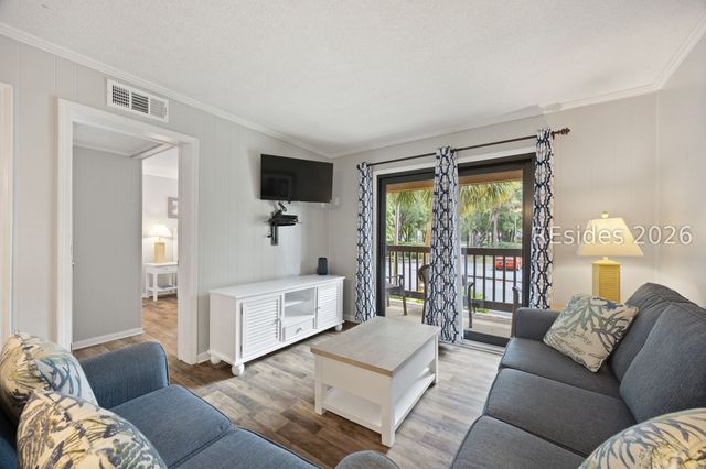 40 Folly Field Rd Apt B6, Hilton Head Island, SC 29928