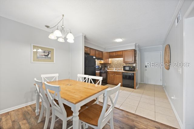 40 Folly Field Rd Apt B6, Hilton Head Island, SC 29928