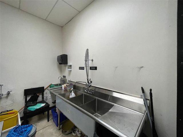 2900 N STATE ROAD 7 3724, Lauderdale Lakes, FL 33313