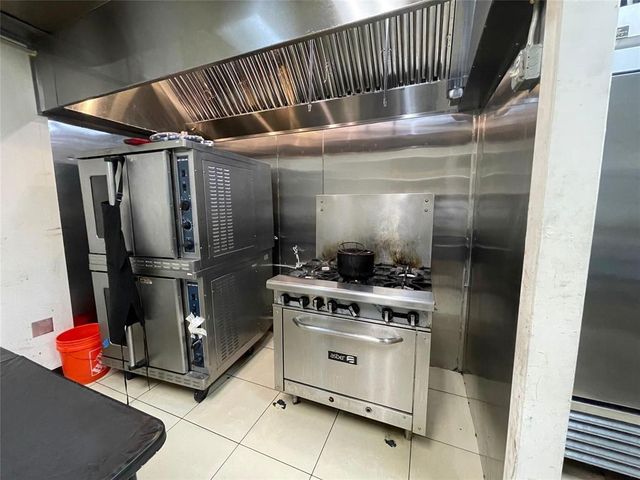2900 N STATE ROAD 7 3724, Lauderdale Lakes, FL 33313