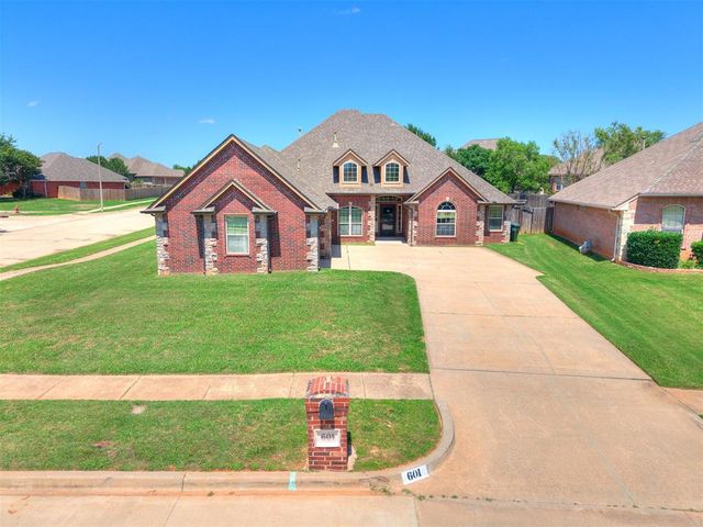601 Summit Bend, Norman, OK 73071