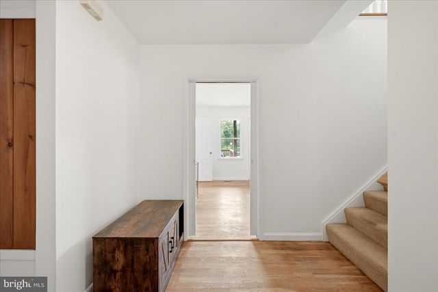 13732 HARPERS FERRY RD, Hillsboro, VA 20132