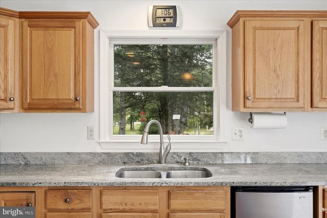 13732 HARPERS FERRY RD, Hillsboro, VA 20132