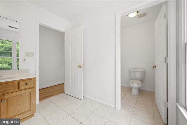 13732 HARPERS FERRY RD, Hillsboro, VA 20132