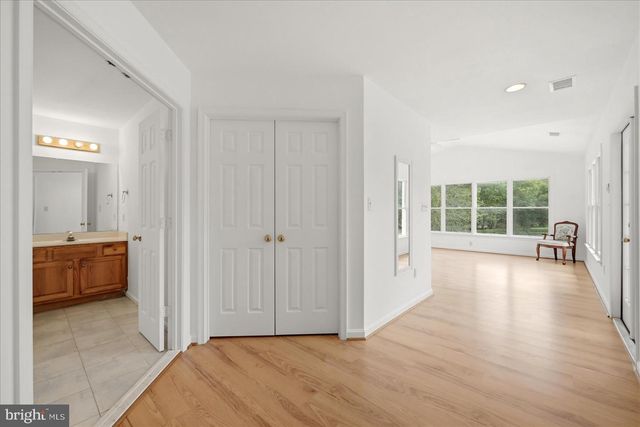 13732 HARPERS FERRY RD, Hillsboro, VA 20132