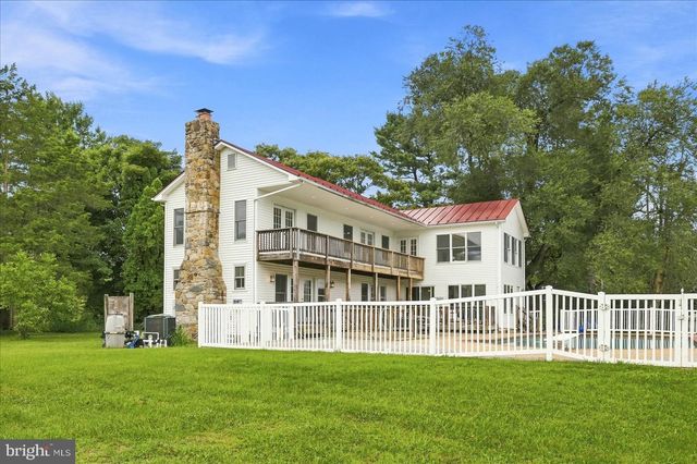 13732 HARPERS FERRY RD, Hillsboro, VA 20132