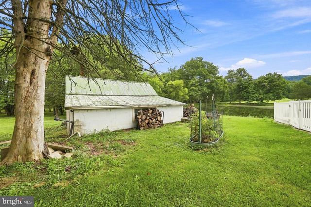 13732 HARPERS FERRY RD, Hillsboro, VA 20132