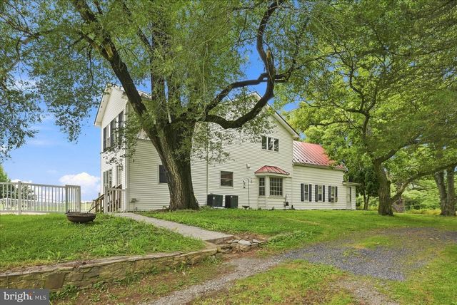 13732 HARPERS FERRY RD, Hillsboro, VA 20132