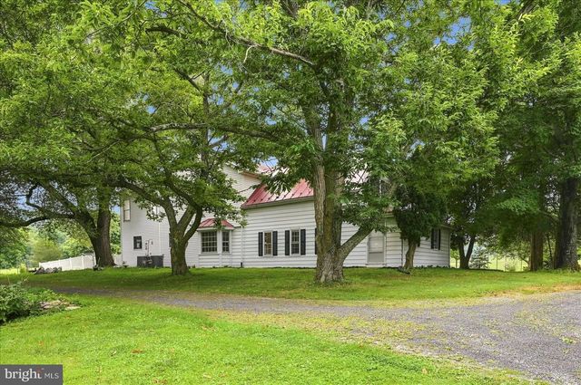 13732 HARPERS FERRY RD, Hillsboro, VA 20132