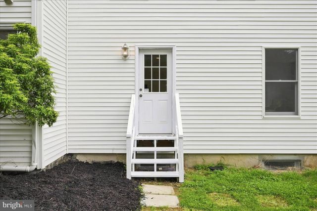 13732 HARPERS FERRY RD, Hillsboro, VA 20132