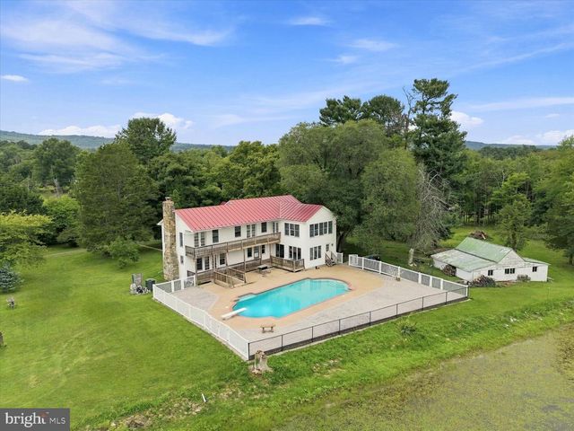 13732 HARPERS FERRY RD, Hillsboro, VA 20132