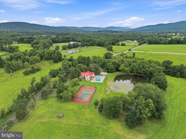 13732 HARPERS FERRY RD, Hillsboro, VA 20132