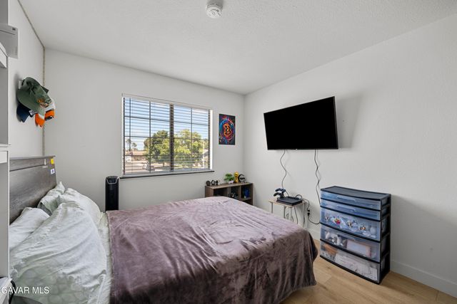 1324 Windermere Court, Palmdale, CA 93551