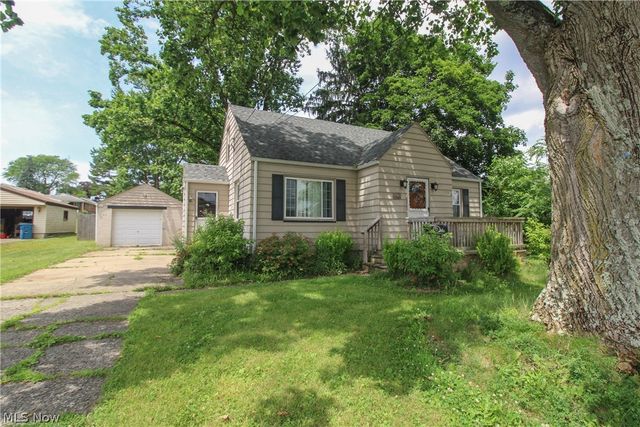 5172 5th Street, Poland, OH 44514