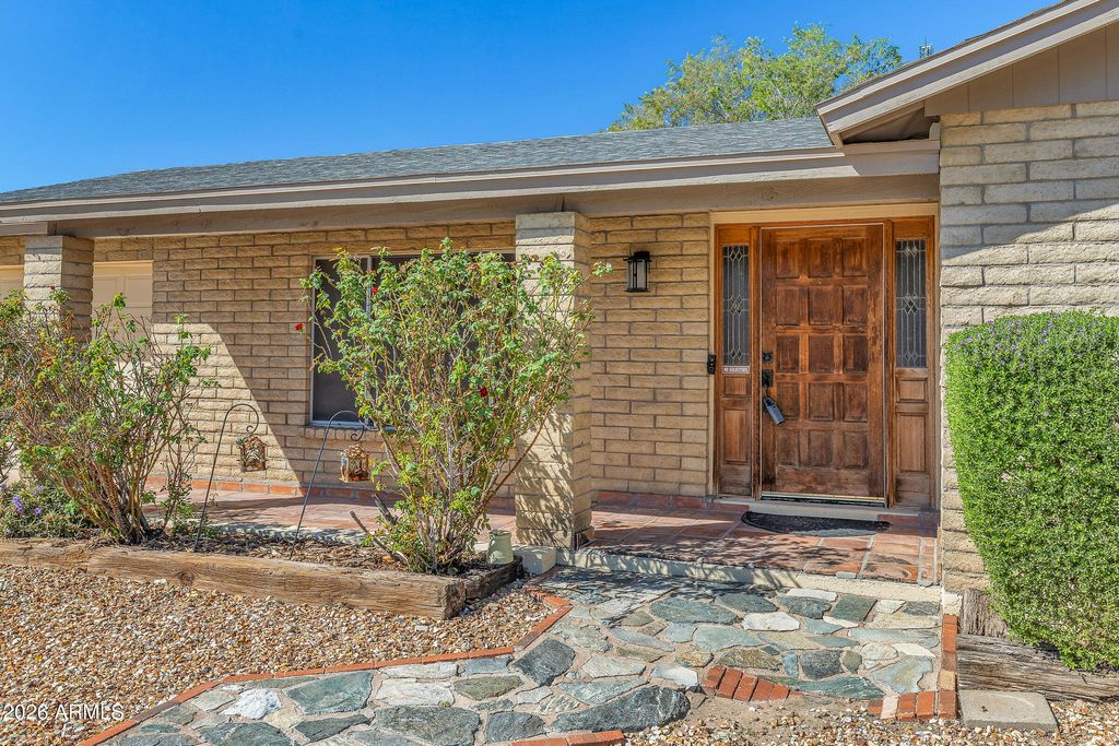 18628 N 7TH Drive, Phoenix, AZ 85027 — photo 4