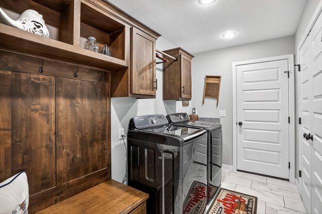 859 E Acacia Lane, Nixa, MO 65714