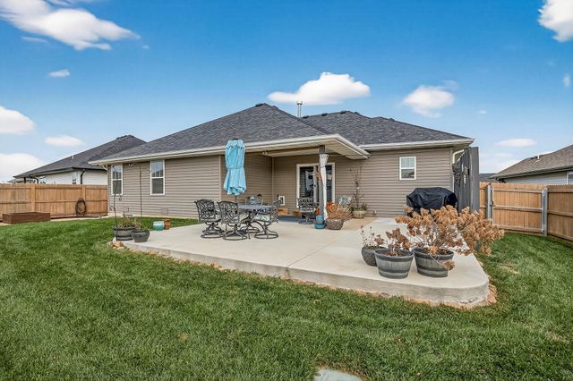 859 E Acacia Lane, Nixa, MO 65714