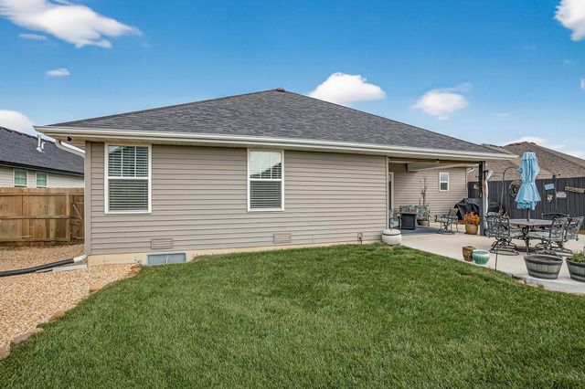 859 E Acacia Lane, Nixa, MO 65714