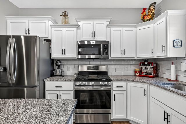 859 E Acacia Lane, Nixa, MO 65714