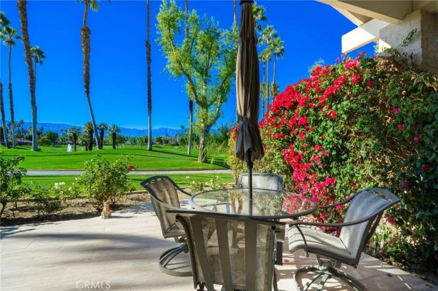 135 Blue River Drive, Palm Desert, CA 92211