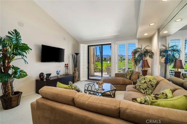 135 Blue River Drive, Palm Desert, CA 92211