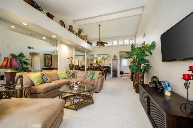 135 Blue River Drive, Palm Desert, CA 92211