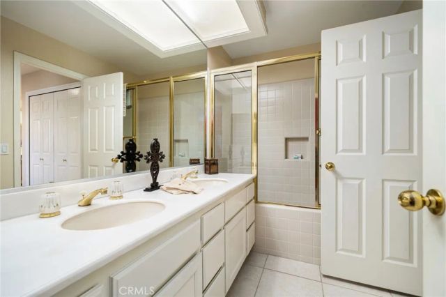 135 Blue River Drive, Palm Desert, CA 92211