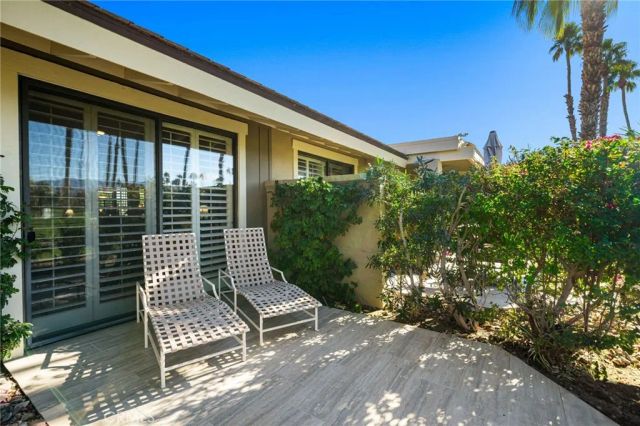 135 Blue River Drive, Palm Desert, CA 92211
