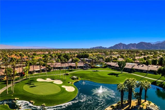 135 Blue River Drive, Palm Desert, CA 92211