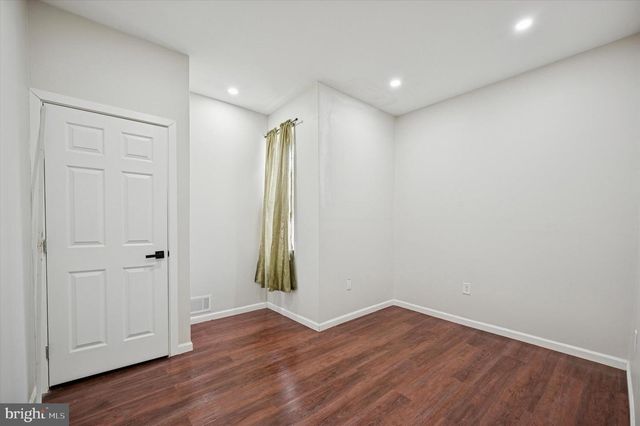 1511 W CHEW ST, Philadelphia, PA 19141