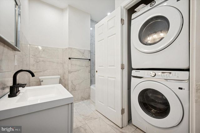 1511 W CHEW ST, Philadelphia, PA 19141