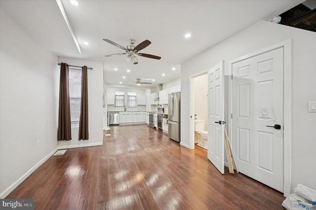 1511 W CHEW ST, Philadelphia, PA 19141