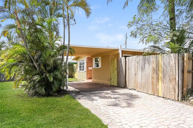 317 NW 49th St, Oakland Park, FL 33309