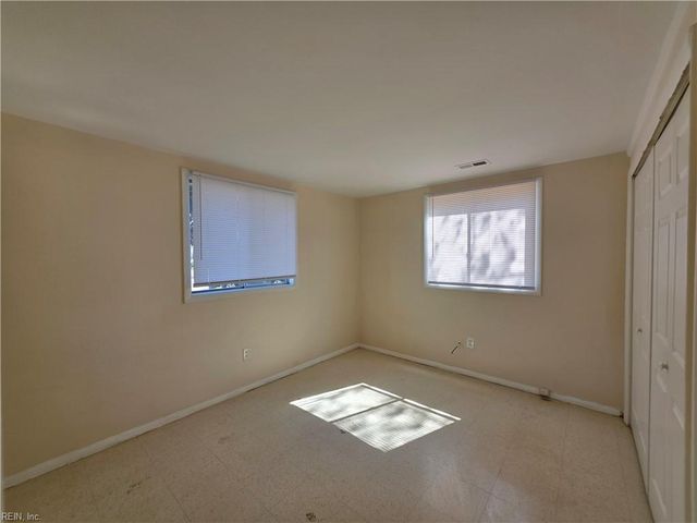 2000 Neville CIR, Hampton, VA 23663