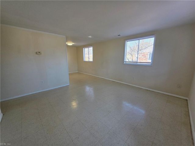 2000 Neville CIR, Hampton, VA 23663