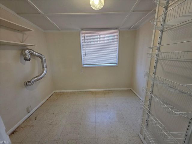 2000 Neville CIR, Hampton, VA 23663