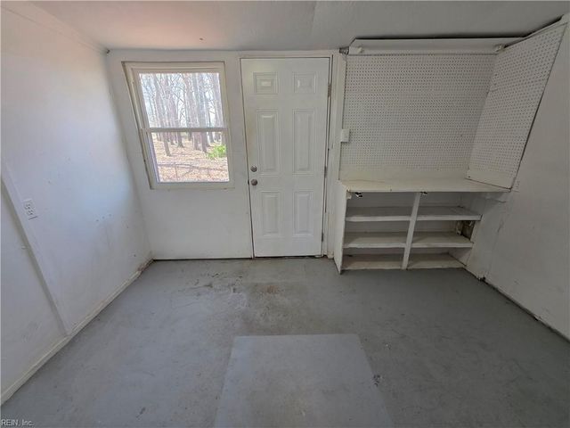 2000 Neville CIR, Hampton, VA 23663