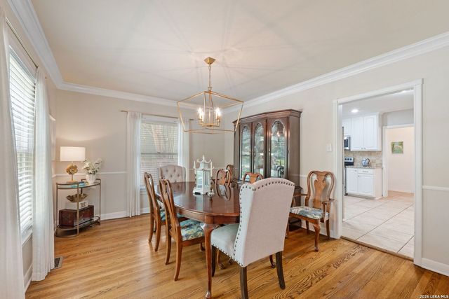 405 CANTERBURY HILL ST, San Antonio, TX 78209