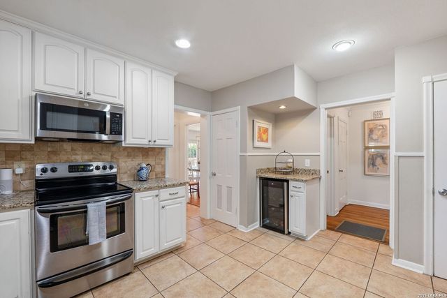 405 CANTERBURY HILL ST, San Antonio, TX 78209