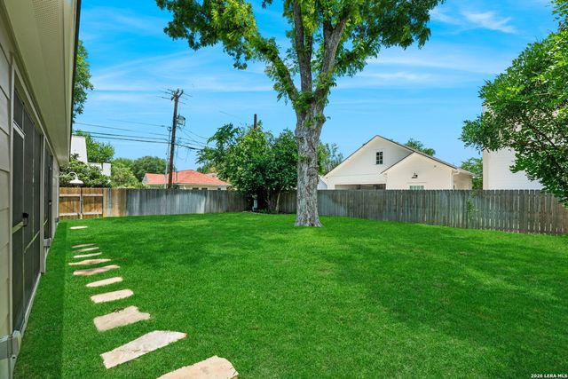 405 CANTERBURY HILL ST, San Antonio, TX 78209