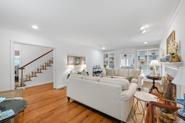 405 CANTERBURY HILL ST, San Antonio, TX 78209
