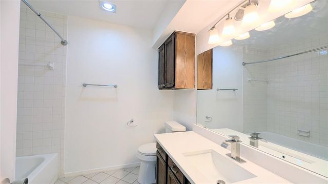 4400 Hemingway Drive 112, Oklahoma City, OK 73118