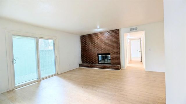 4400 Hemingway Drive 112, Oklahoma City, OK 73118